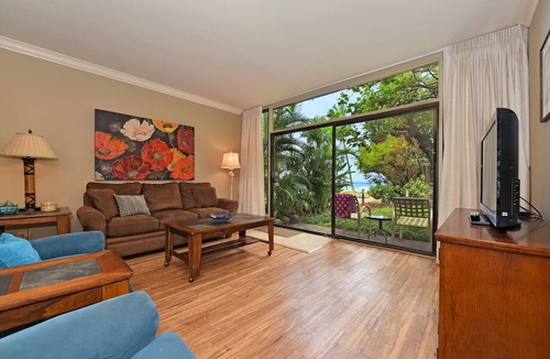 Honokowai Condo | "Seas the Day" at Hale Mahina 1 BR ground floor condo.Ocean from property *
