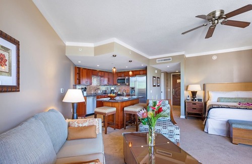 Honokowai Condo | Maui Resort Rentals: Honua Kai Konea 815 - Stunning 8th Floor Ocean View Studio