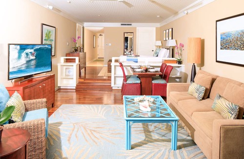 Kahuku Apartment | SUMMER REDUCED! Villa 102 KING bed, Stunning Ocean Views at Turtle Bay