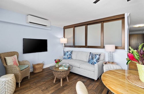 Waikiki Condo | Heart of Waikiki With Partial Ocean View! Washlet! FREE Off-site Parking!
