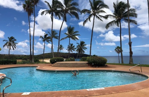Maunaloa Apartment | Do you hear that? That is the ISLAND OF MOLOKAI Calling Your Name!