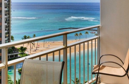 Waikiki Condo | Ilikai 1636 Ocean/Lagoon/King Bed, Sofa Bed