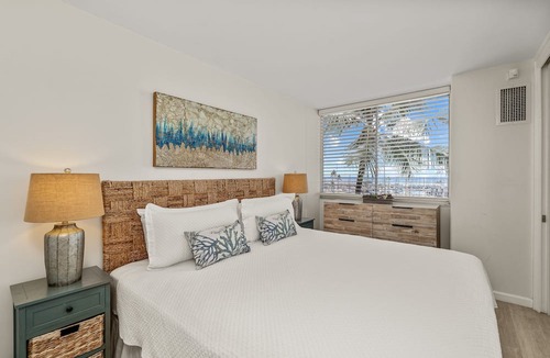 Waikiki Condo | Waikiki Marina & Ocean Views! Easy Walk to Beach! Washlet, Kitchen, AC, Wi-Fi