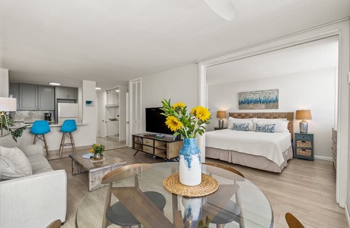 Waikiki Condo | Waikiki Marina & Ocean Views! Easy Walk to Beach! Washlet, Kitchen, AC, Wi-Fi