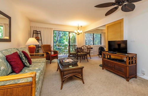 Maalaea Condo | Serene Maui Garden View with Pool in Maalaea Bay Hono Kai B16