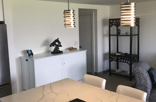 Kihei Condo | Oceanfront, Million-Dollar-View, Newly renovated! B421