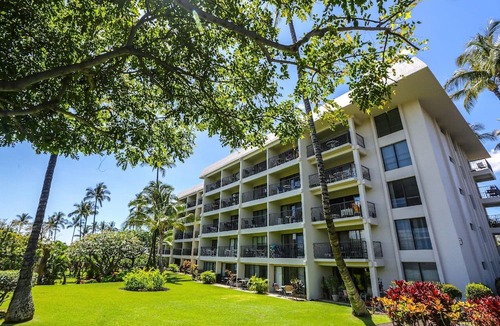 Kihei Condo | Where Aloha Lives Kihei Remodeled Condo Lanai AC Steps to Kamaole Beach