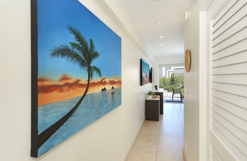 Waikiki Condo | Wow! Ocean View Studio at Waikiki Shore, Just Steps to Waikiki Beach!