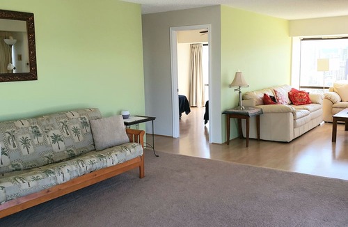 McCully - Moiliili Condo | 2 Bed 2 Bath Condo - Stunning Ocean views, Spacious, Clean and Comfortable