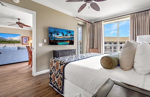 Kaanapali Condo | Maui Resort Rentals: Honua Kai Hokulani 608 - 6th Floor 1BR w/Partial Ocean & Mountain Views!