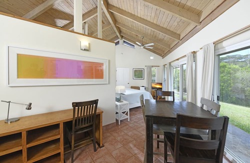 Pauwela Apartment | Peaceful & Private Studio - 12 Acre Hobby Organic Fruit Farm - Beach 10min