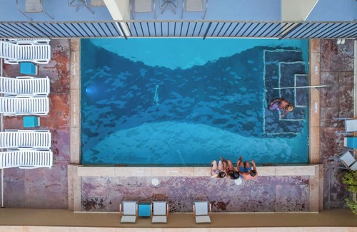 Waikiki Hotel | Budget Friendly, Spacious Suite, Full Kitchenette & Lanai - Near Waikiki Beach!