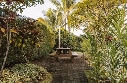Wailua Hotel | Relaxing Beach Stay Awaits! 1 BR w/Pool Access and Free Parking!