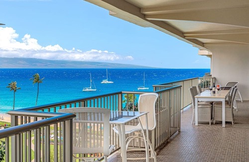 Kaanapali Condo | 8th Floor 2BR Corner Suite with Oceanview Balcony