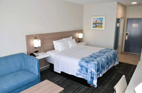 Foley Hotel | Family-Friendly Room Near Foley Sports Complex-1.2miles | Free Breakfast