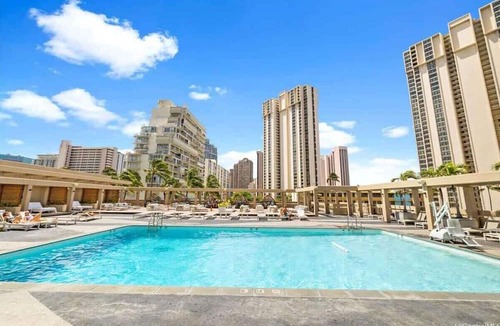 Ala Moana Condo | Amazing Marina Mountain Studio 1353