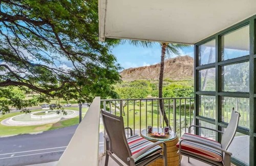 Diamond Head - Kapahulu - St. Louis Condo | @ Marbella Lane -Coastal retreat near Diamond Head