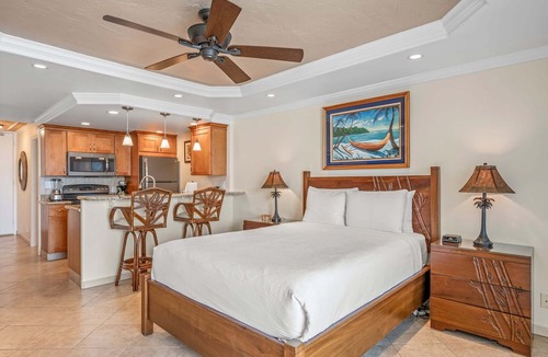 Historic Lahaina Front Street Condo | NEW LISTING: Lahaina Shores 513 – Oceanfront Views