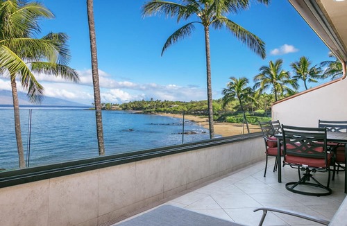 Wailea Condo | Beachfront Condo with Postcard Views - Makena Surf F306