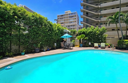 Waikiki Apartment | ⛱ Waikiki Beach Studio w/Lanai & Pool at Waikiki Grand Hotel®