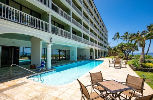 Historic Lahaina Front Street Apartment | Relaxing Oceanfront Escape – Lahaina Shores 421