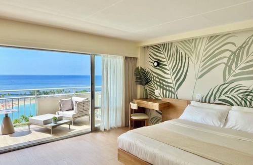 Waikiki Apartment | Panoramic Oceanview Resort