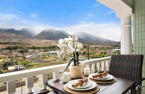 Historic Lahaina Front Street Condo | SUMMER SALE! Getaway Studio by the Beach Pool Hot Tub - Lahaina Shores 512