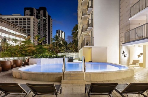 Waikiki Hotel | 2 Double Beds Room, Hilton Garden Inn, Walk to Waikiki Beach, Rooftop Pool