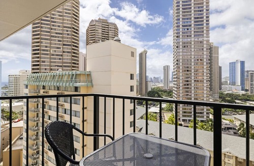 Waikiki Apartment | Comfortable Hotel Room in Honolulu