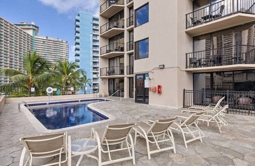 Waikiki Apartment | Comfortable Hotel Room in Honolulu