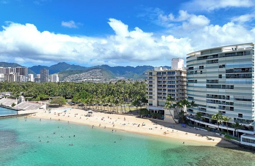 Diamond Head - Kapahulu - St. Louis Condo | 11th Floor 2 Bedroom Sans Souci condo w/incredible bay views