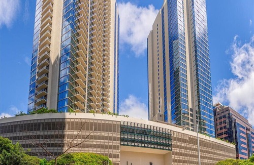 Ala Moana Condo | Sky Ala Moana 2908: 2 BR, 2 BA Condominium in Honolulu, Sleeps 4