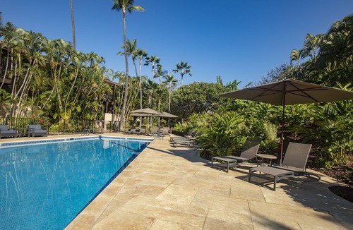 Wailea Condo | Makena Surf - CoralTree Residence Collection