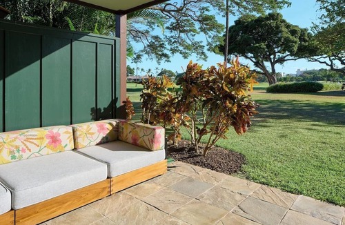 Lahaina Hotel | Royal Lahaina Resort, Royal Bungalow Oceanfront Doubles, Outdoor Pool