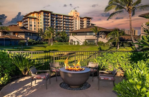 Honokowai Hotel | Oceanfront Maui Stay | 2 Bedroom Partial Ocean View near Lahaina Harbor