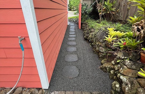 Ka'a'awa House | Ocean & Mountain Paradise - 3BD/2BA - MIDTERM RENTAL 1-6 Months