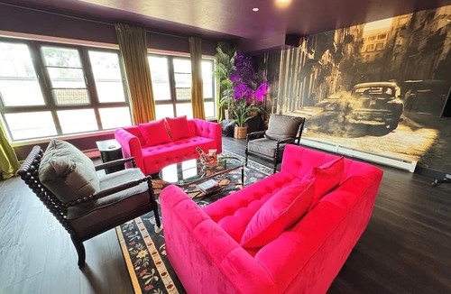 Saugatuck Condo | Havana Hideaway Downtown Saugatuck. Moody. Enchanting. Dreamy Walk to everything