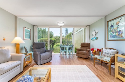 Kahuku Condo | Hale Kai - Large Enclosed Lanai - Sleeps 2