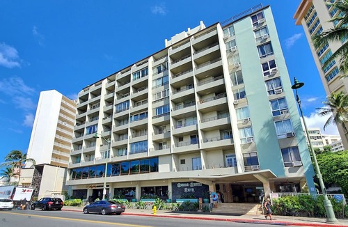 Waikiki Condo | Waikiki Grand Hotel® 605—Queen-Bed Beachy Studio 𓂃𓂃 ོ⋆☀︎𓂃⛱𓂃2 Guests