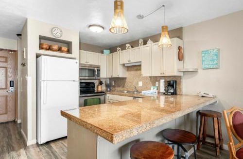 Nawiliwili Apartment | Banyan Harbor Resort