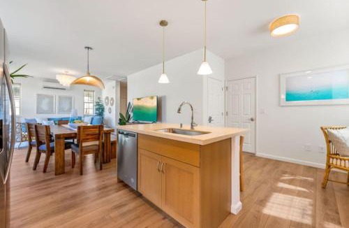 Makaha Valley House | Kalo Homes - Moana Beach Cottage