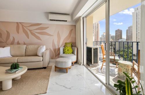McCully - Moiliili Bed & Breakfast | 2B1B Waikiki Washer & Dryer Free Parking