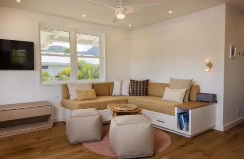 Hanalei House | Cottage Two - Private Riverfront Stay in Hanalei