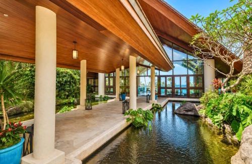 Montage Kapalua Bay Apartment | The Resort at Kapalua Bay Ocean View 3 BR Sleeps 10 Luxury Resort Living Complimentary Car with 6 Nights MON-1303 by KBM