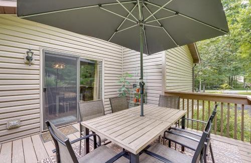 Saylorsburg House | Newly Renovated! Peaceful Saylorsburg Home