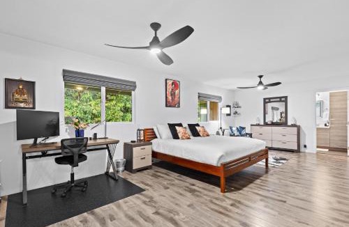 Volcano House | Ohia Lehua Hale-Hot Tub-Fireplace-Fire Table