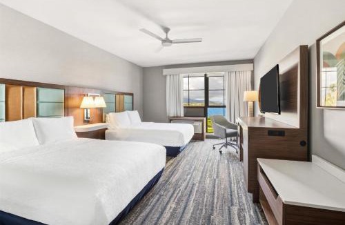 Kahului Hotel | Hampton Inn & Suites Maui North Shore