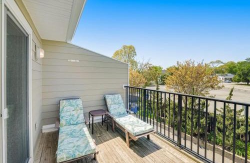 Country Club Estates House | Scarborough Village - 245 Country Club Dr, Unit #608