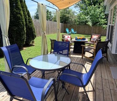 Bentonville House | STARLANDING, 2 Kngs/2 Twns; DT/Museums/Trails