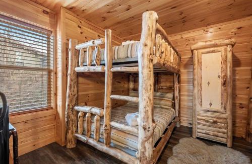 Chalet Village North House | 6 bedroom 10 Bed Chalet with Theatre Gameroom Community Pool and Tennis Courts
